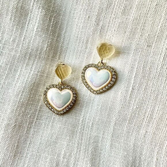 Pearlescent heart dangle earrings with rhinestones - Picture 1 of 2